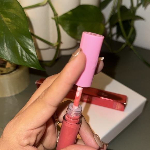 ♥️Jeffree Star fatality Lip Gloss - Picture 4 of 4